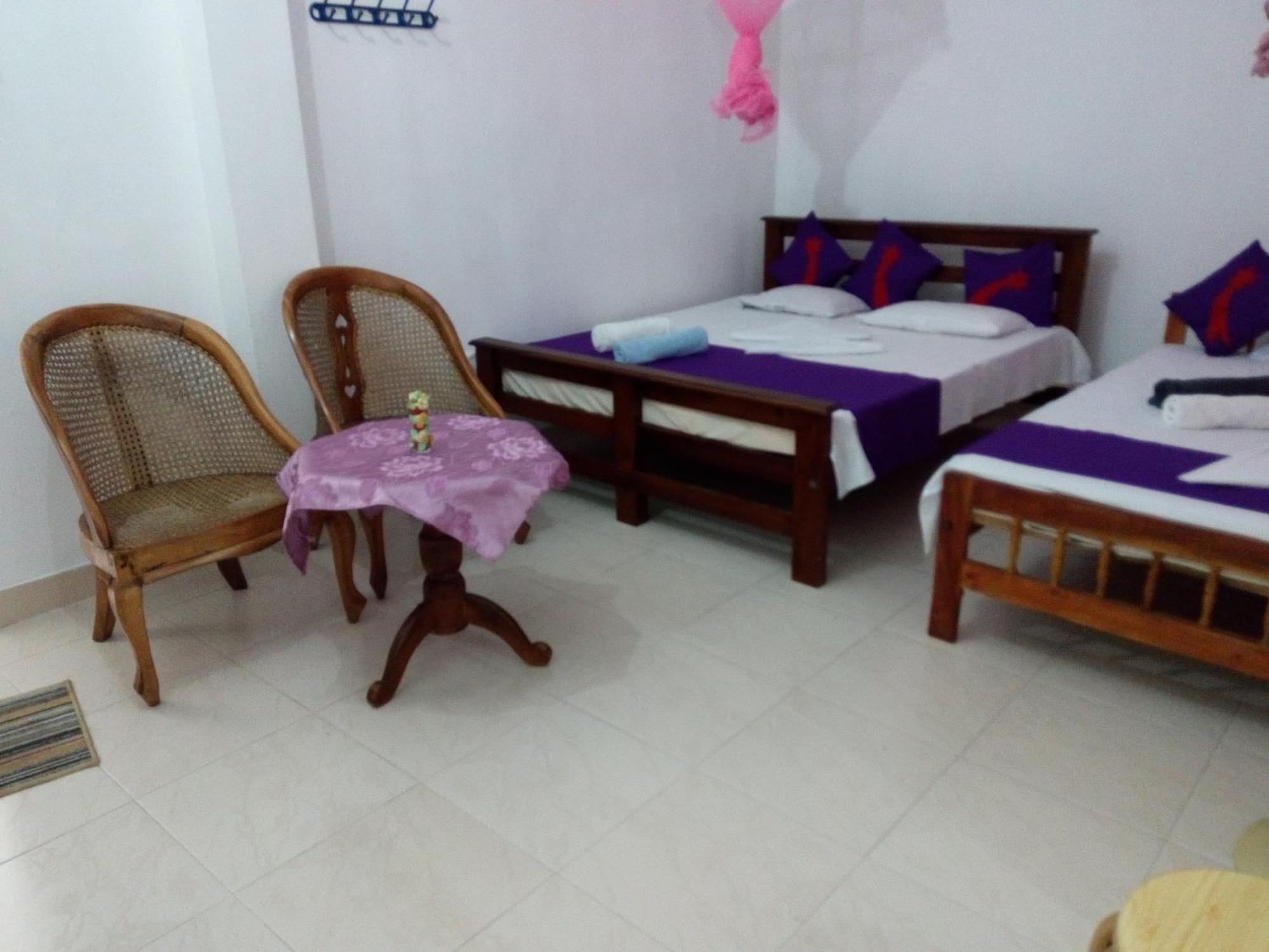 Evening Star Guest Inn Kandy Ruang foto
