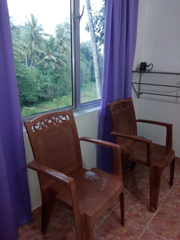 Evening Star Guest Inn Kandy Bagian luar foto